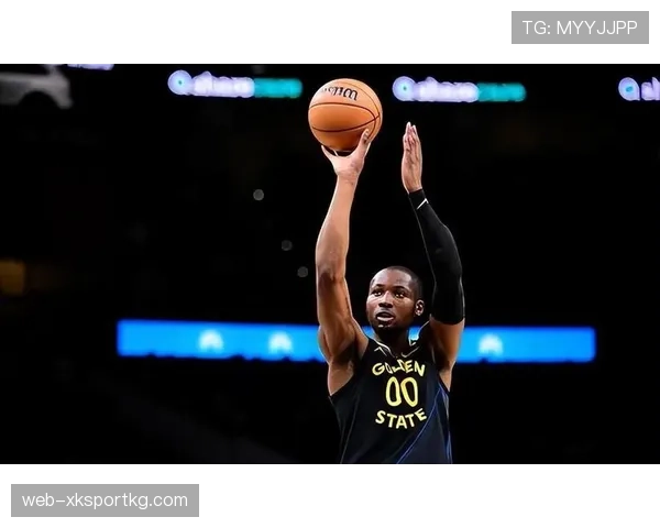 库明加突破制造错位提升球队攻防转换效率