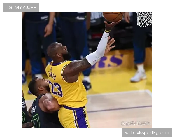 戈贝尔比上季更专注挡拆护筐，限制对手内线得分