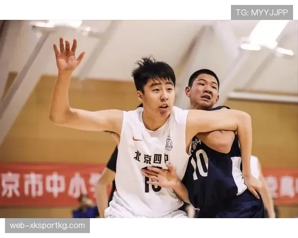 内内低位策应改变进攻节奏，提升球队内线效率